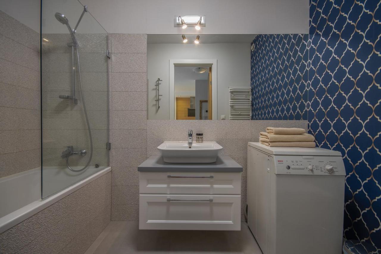 Citystay Ambra Waterlane Apartment غدانسك المظهر الخارجي الصورة
